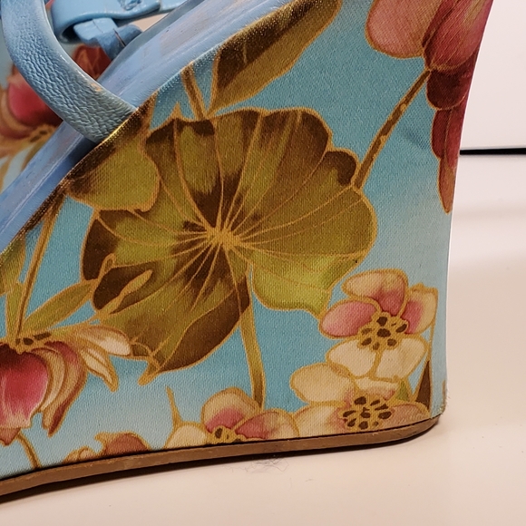 A S Studio Blue Floral Wedge 4" Butterfly sz 6.5 - Picture 3 of 6